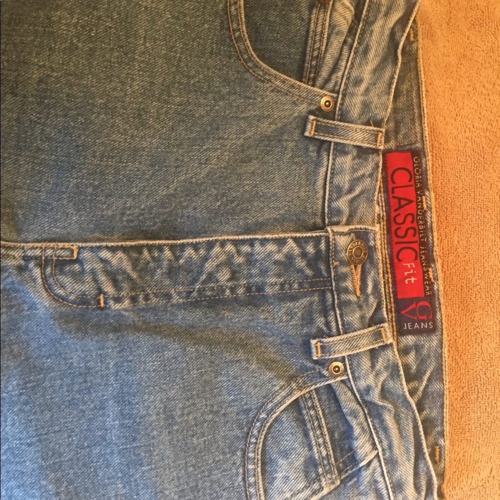 Gloria Vanderbilt Classic Fit Jeans
